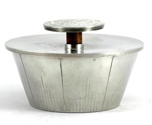 Burk med lock 1937
AB Athena